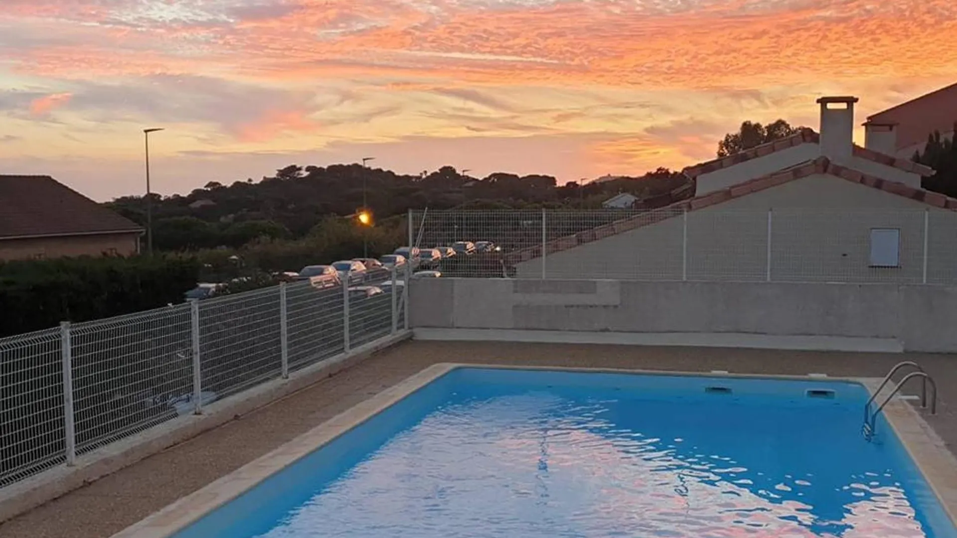 Lägenhet Studio Cabine A Giens Avec Terrasse, Piscine Et Parking - Fr-1-335-193 Hyères Frankrike